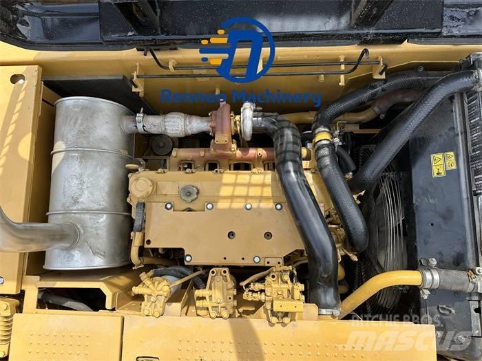 CAT 323D/323/323DL Paletli ekskavatörler