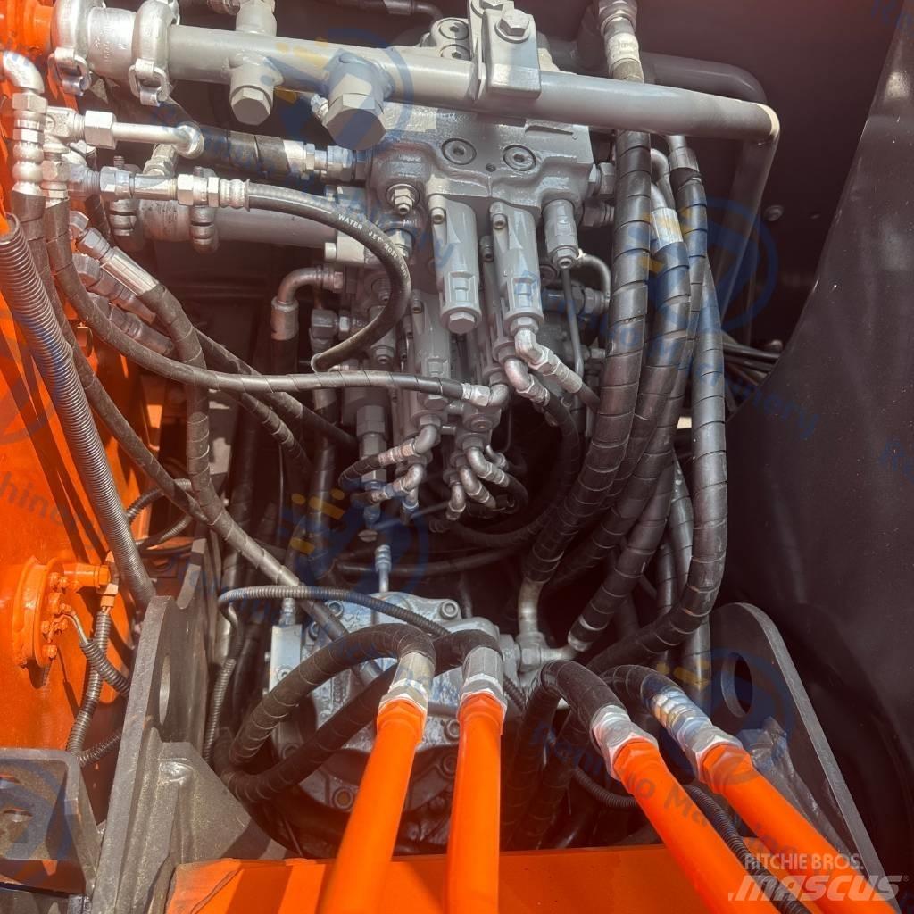 Hitachi ZX70 Paletli ekskavatörler