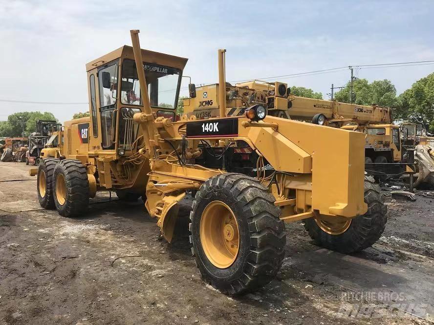 CAT 140 Greyderler