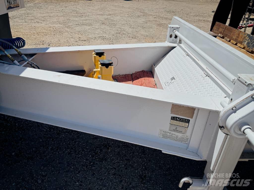 Pro-Trak Trailers Flatbed römorklar