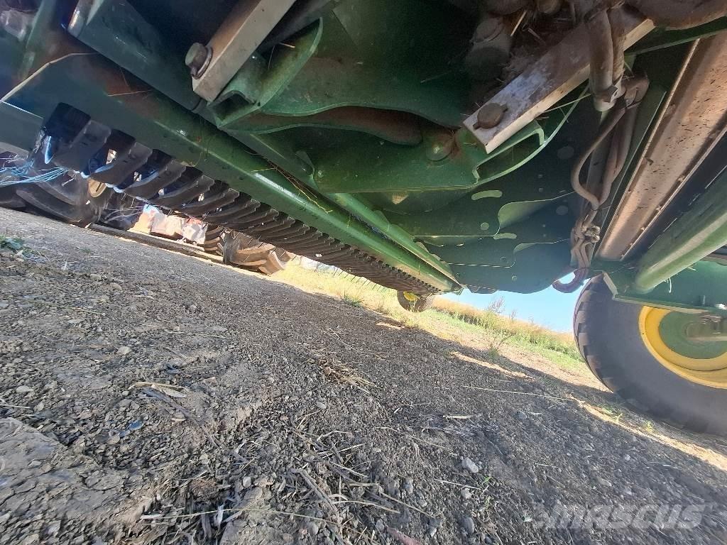 John Deere V461M Rulo balya makinalari