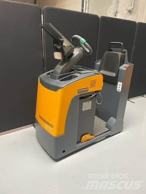 Jungheinrich EZS 130 Çekiciler