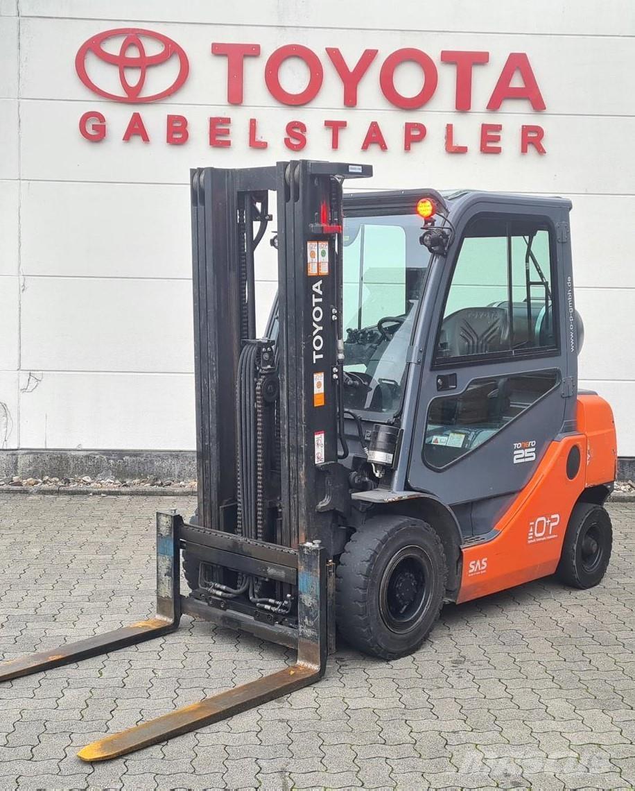 Toyota 02-8FGF25 LPG'li forkliftler