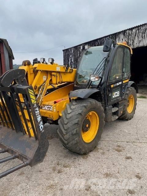 JCB 538-60 Tarimsal teleskopik yükleyiciler