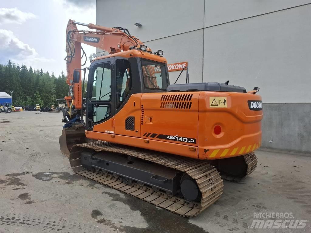 Doosan DX 140 LC Paletli ekskavatörler