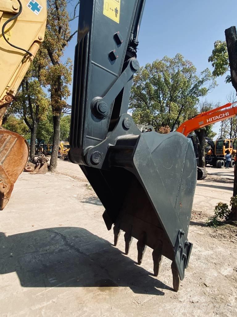 Volvo EC210DL Paletli ekskavatörler