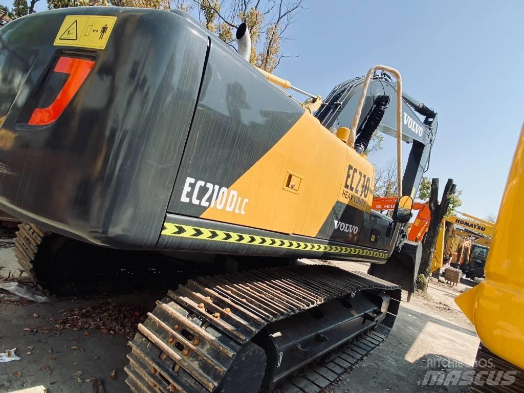 Volvo EC210DL Paletli ekskavatörler