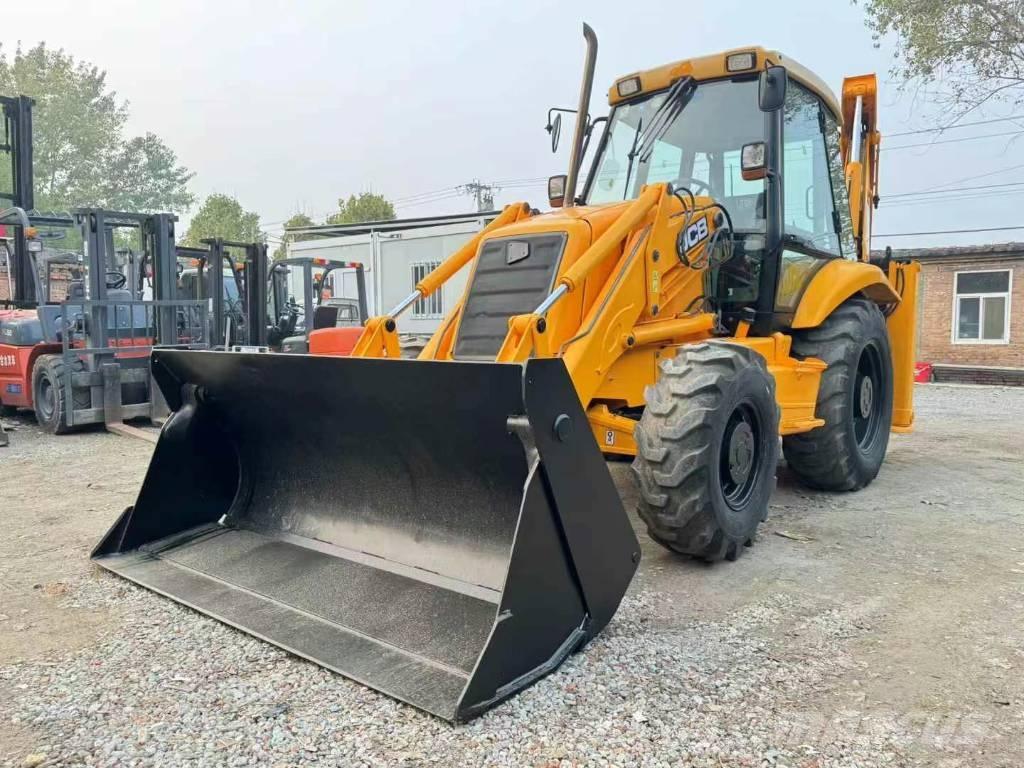JCB 3CX Kazıcı yükleyiciler - beko loder