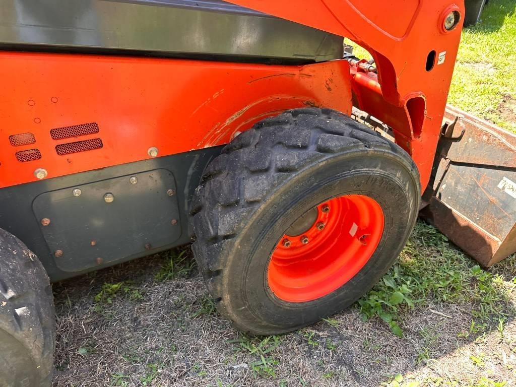 Kubota SSV 75 Skid steer loderler