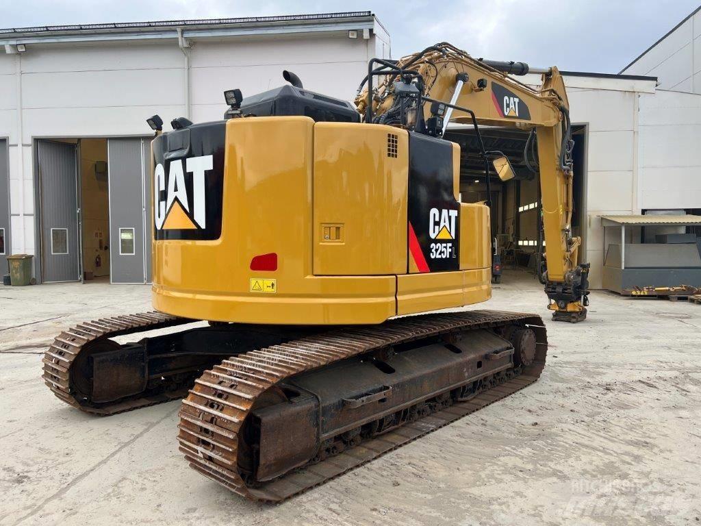 CAT 325FL CR Paletli ekskavatörler
