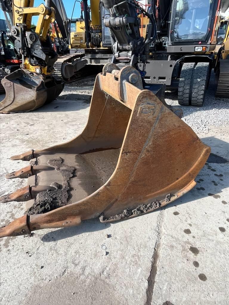 CAT 325FL CR Paletli ekskavatörler