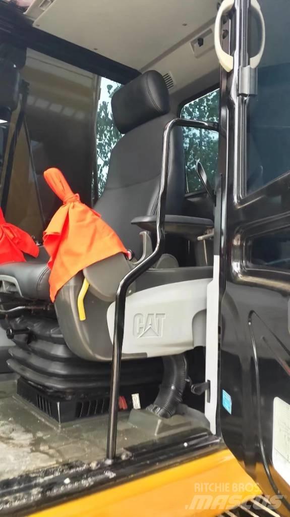 CAT 320D2 Paletli ekskavatörler