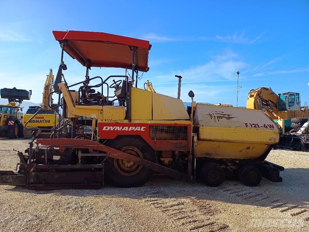 Dynapac F 121-6W Asfalt sericiler