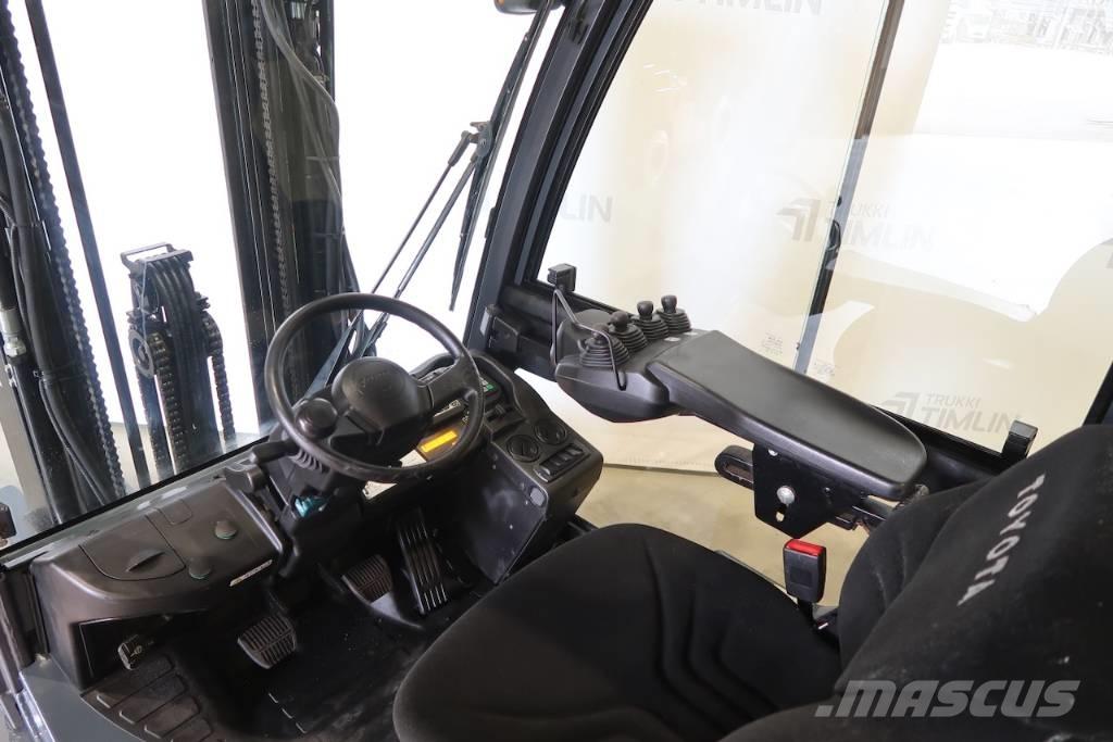 Toyota 52-8FDF25 Dizel forkliftler