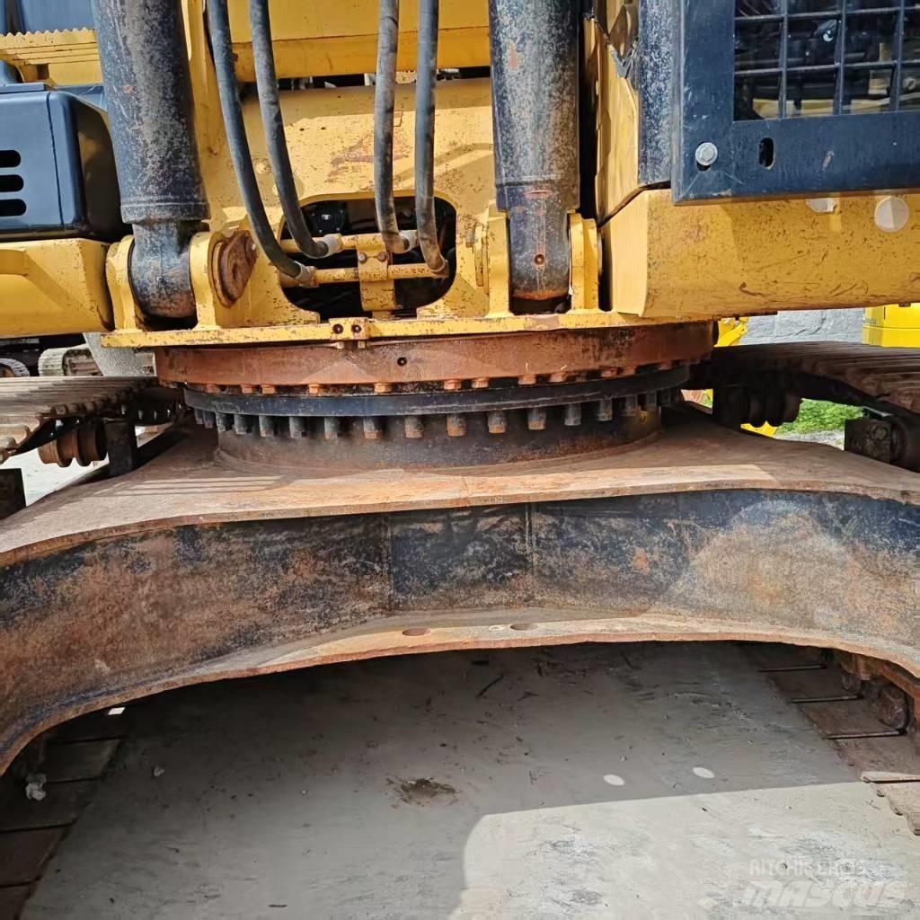 CAT 336 D2 Paletli ekskavatörler