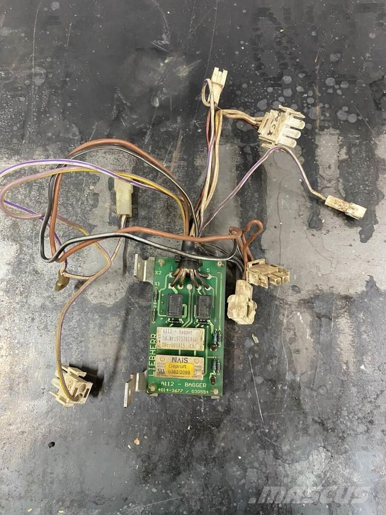 Liebherr E board Diger aksam