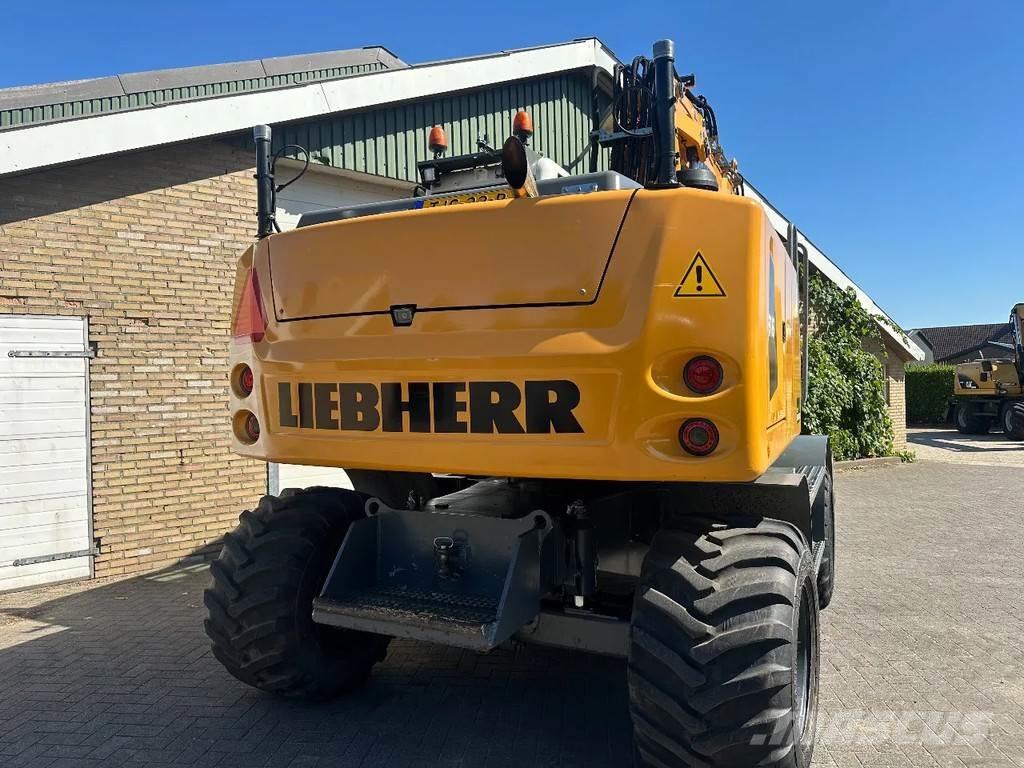 Liebherr A916 Lastik tekerli ekskavatörler