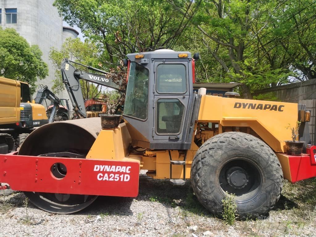 Dynapac CA 251 D Tek tamburlu silindirler