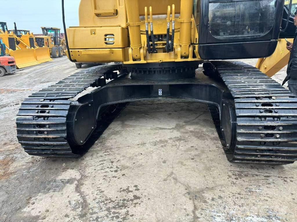 CAT 325 C Paletli ekskavatörler