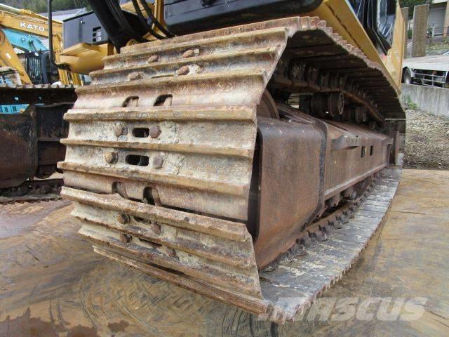 CAT 336 E Paletli ekskavatörler