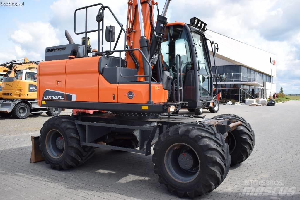 Doosan DX 140 W-5 Lastik tekerli ekskavatörler
