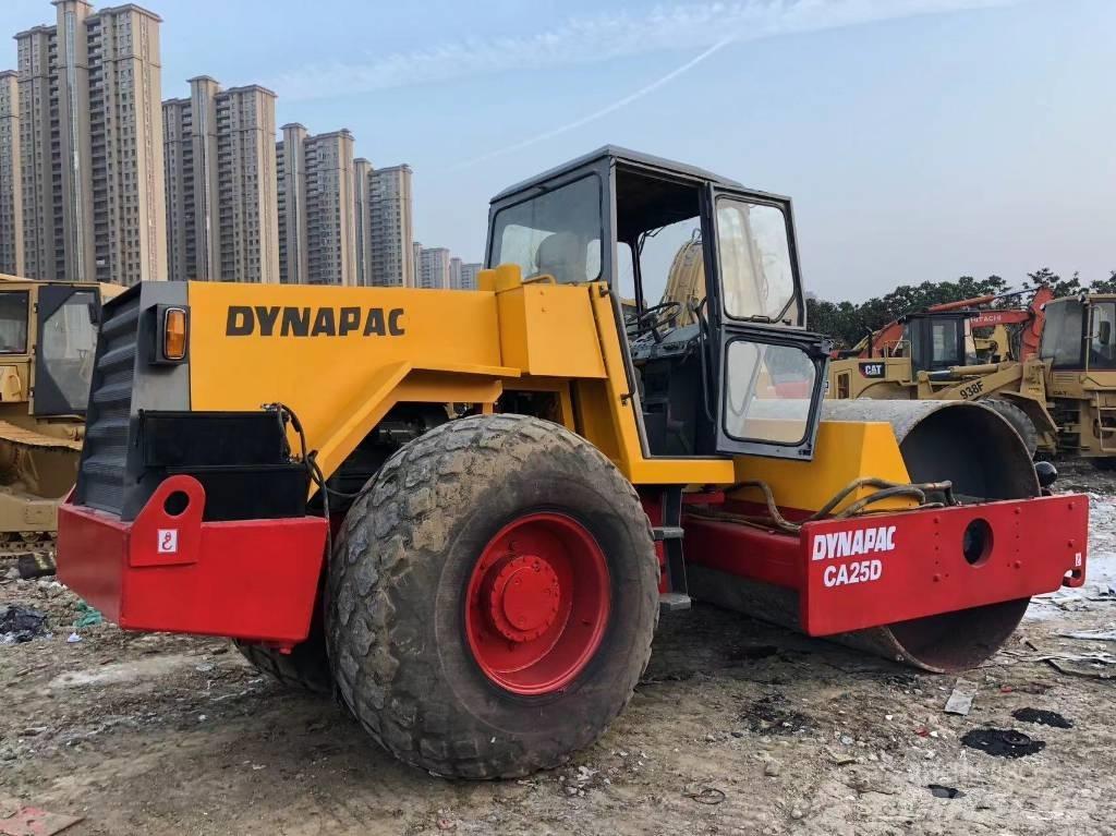 Dynapac CA 25 D Tek tamburlu silindirler