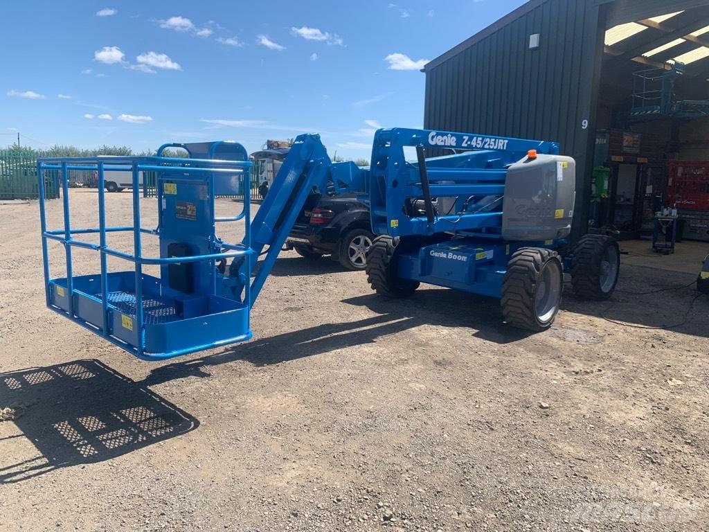 Genie Z 45/25 J RT Körüklü personel platformları