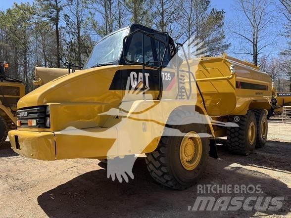 CAT 725 Su tankerleri
