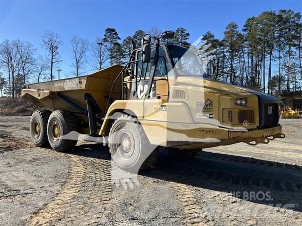 CAT 725C2 Belden kirma kaya kamyonu