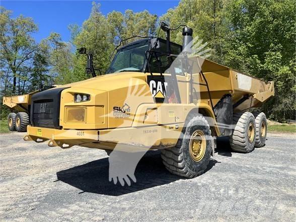 CAT 730C2 Belden kirma kaya kamyonu