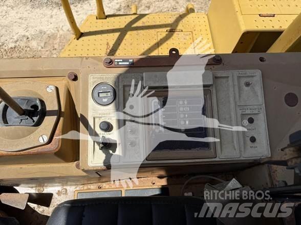 CAT 815B Tek tamburlu silindirler