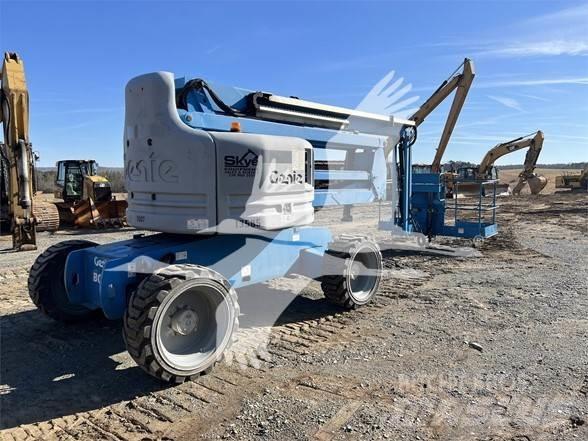 Genie Z60/34 Körüklü personel platformları