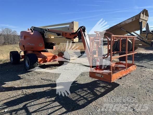 JLG 450AJ Körüklü personel platformları