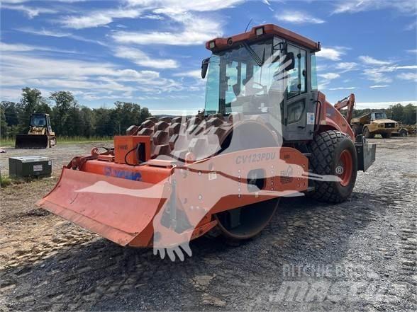 XCMG CV123PDU Tek tamburlu silindirler