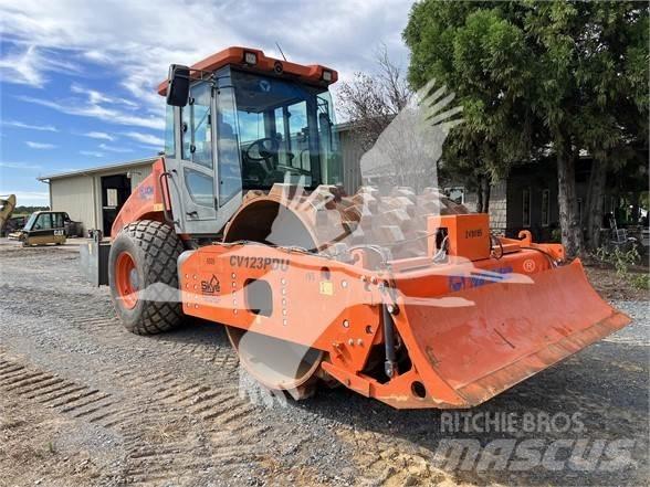 XCMG CV123PDU Tek tamburlu silindirler