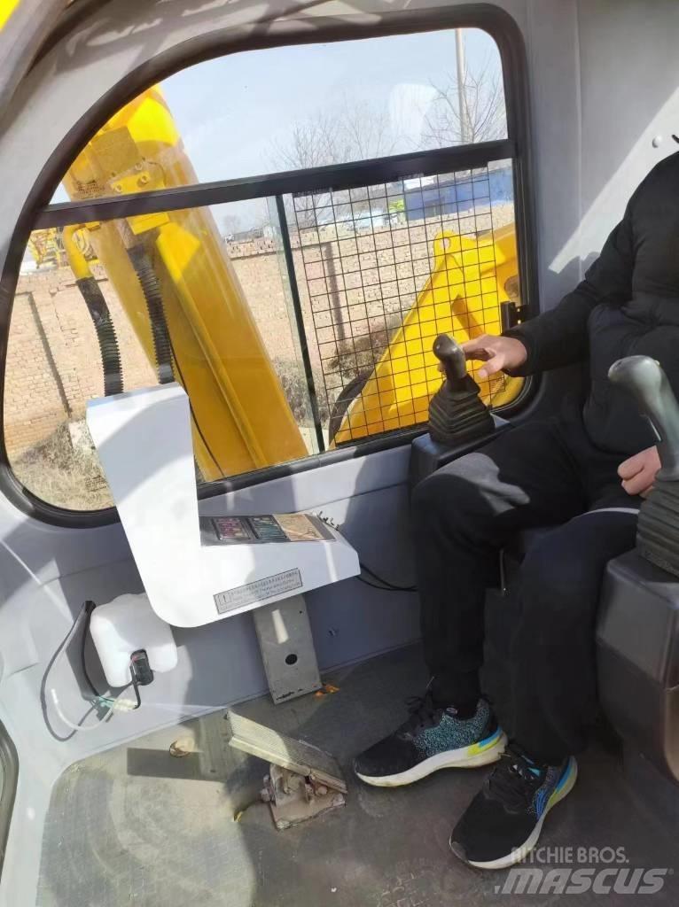 XCMG QY30T Yol-Arazi Tipi Vinçler (AT)