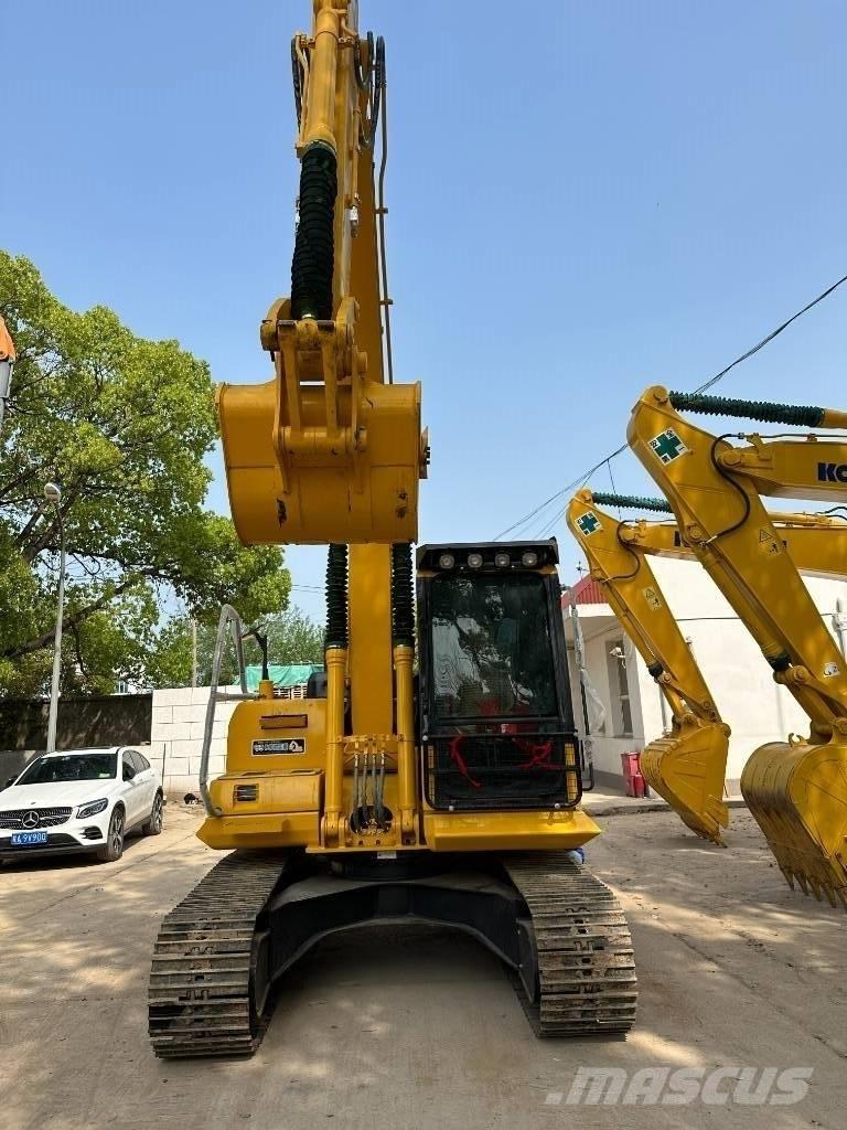 Komatsu PC 130 Paletli ekskavatörler