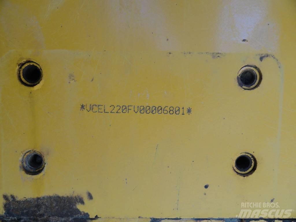 Volvo L 220 F Tekerlekli yükleyiciler