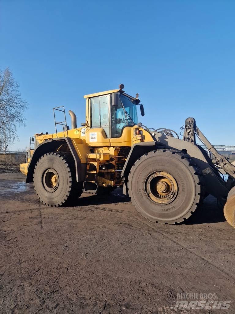 Volvo L 220 F Tekerlekli yükleyiciler