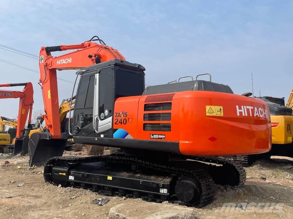 Hitachi ZX 240 Paletli ekskavatörler