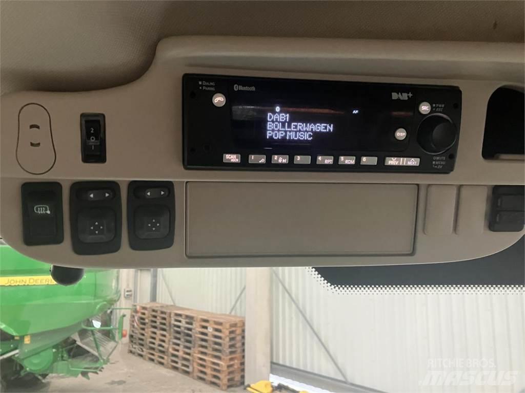 John Deere 6R 215 Traktörler