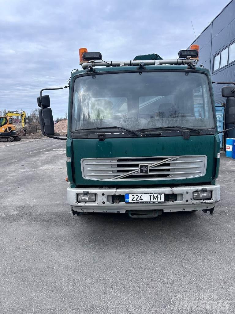 Volvo FL 6 Düz Platformlu Oto Çekiciler/vinçli kamyonlar