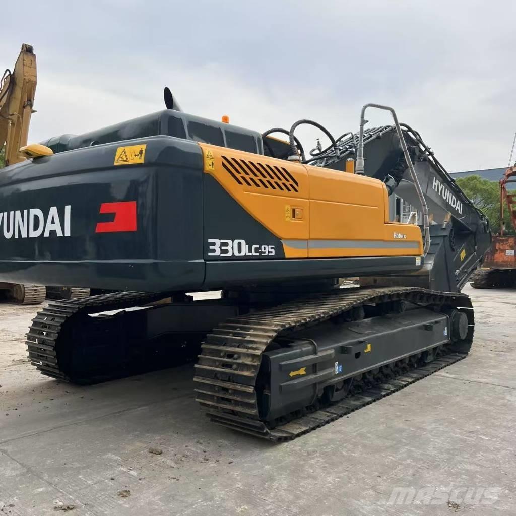 Hyundai 330LC-9T Paletli ekskavatörler