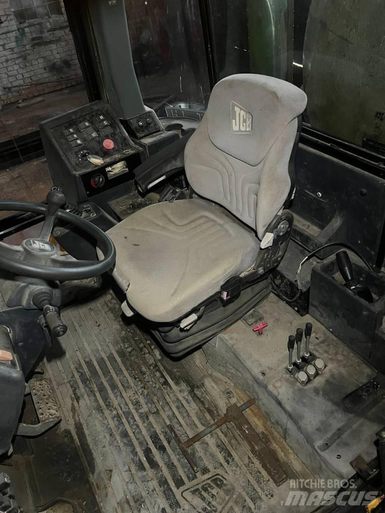 JCB 714 Sivi gübre ve ilaç tankerleri