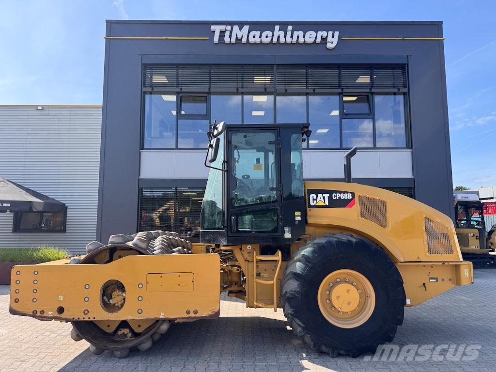 CAT CP 68 B Zemin sıkıştırma makineleri