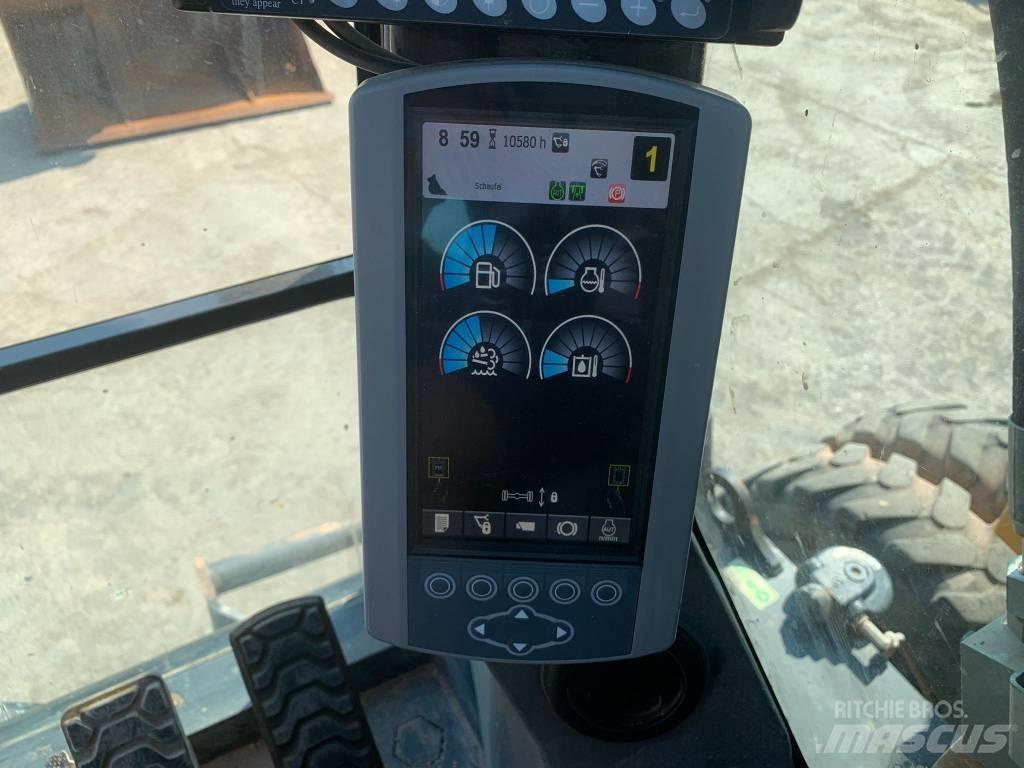 CAT M 318 F Lastik tekerli ekskavatörler