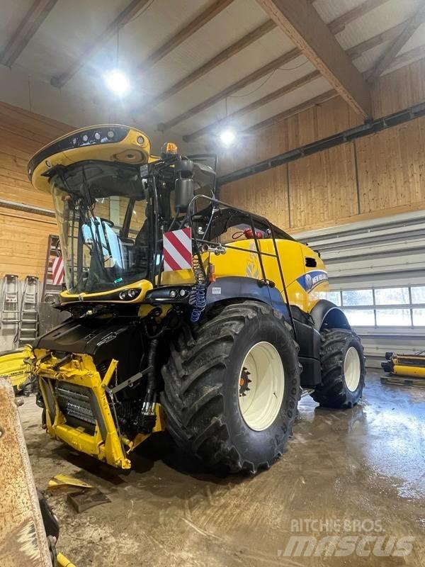 New Holland FR 650 Kendi yürür silaj makinalari