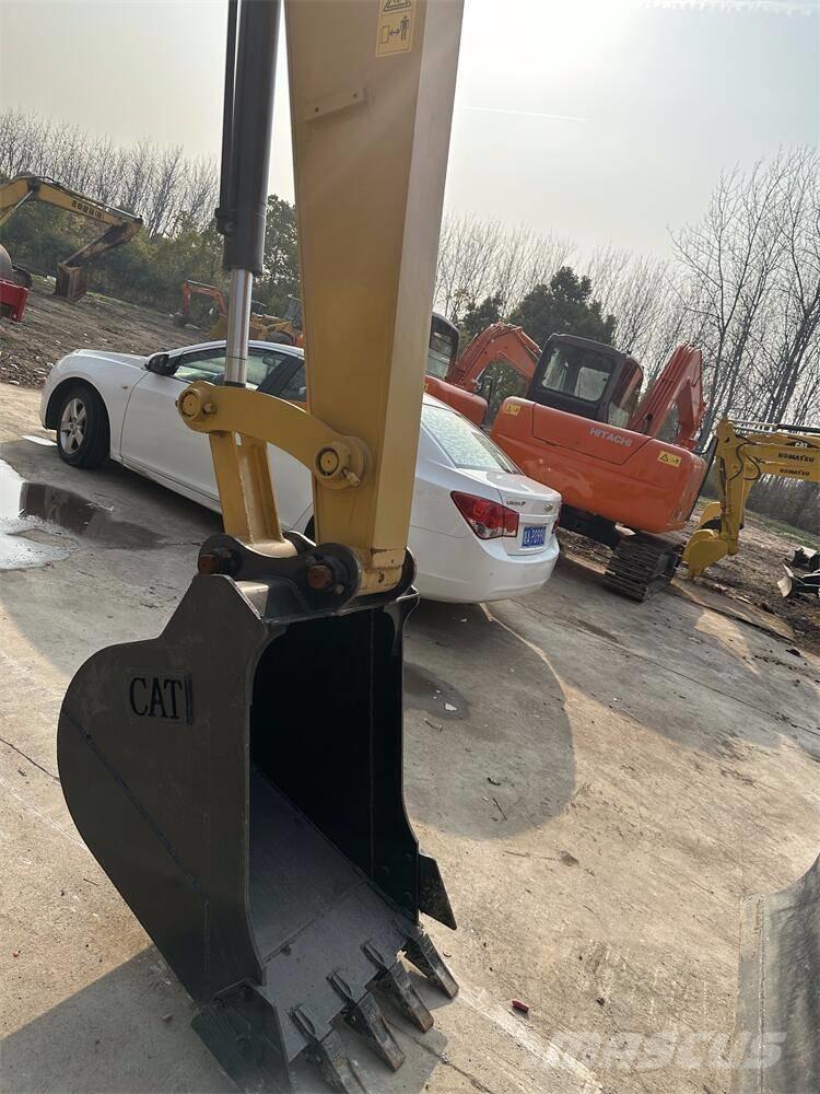 CAT 308E Paletli ekskavatörler