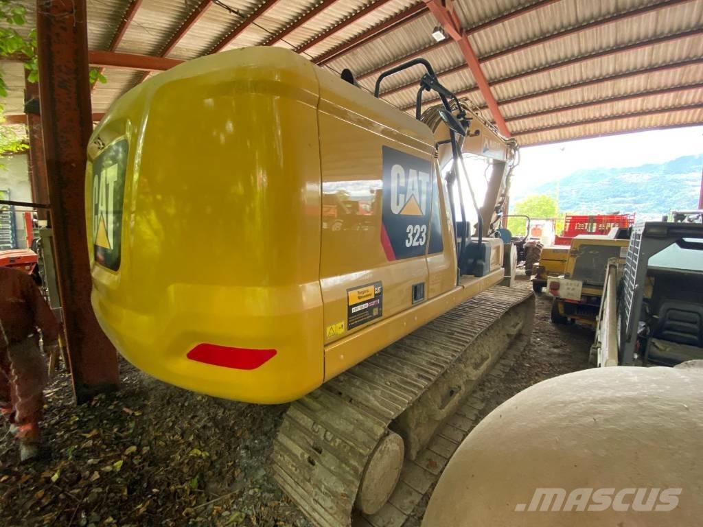 CAT 323 07B Paletli ekskavatörler