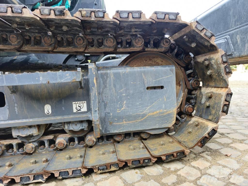 Kobelco SK130LC-11 Paletli ekskavatörler
